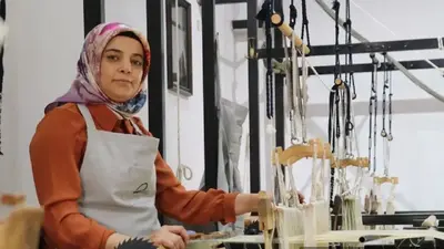 Anneannesinden öğrendiği dokumayı mesleğe dönüştürdü, şal şepik ustalığına adım attı