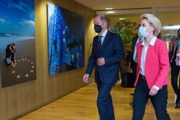 Almanya Başbakanı Scholz, Avrupa Komisyonu Başkanı von der Leyen ile görüştü