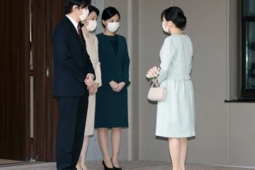 Aşkı kraliyete tercih eden Japonya Prensesi Mako dünya evine girdi
