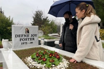 Avukat Ayşegül Mermer, Defne Joy Foster'ı ölüm yıldönümünde andı