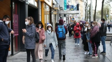 Avusturya’da iş yerlerinde Kovid-19 aşısı ve test şartı aranacak