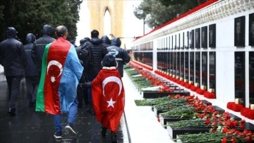 Azerbaycan'da 'Kanlı Ocak' kurbanları anılıyor