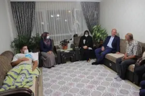 Bakan Soylu Ankara'da bıçaklı kavgada ölen Emirhan Yalçın'ın ailesini ziyaret etti