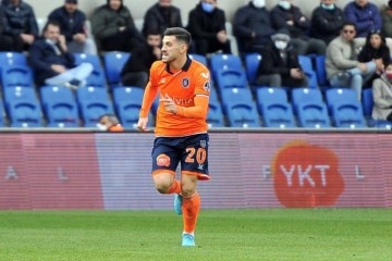 Başakşehir’de yeni transferler Pizzi ve Trezeguet 11’de