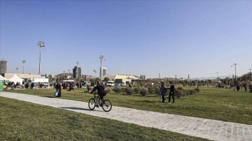 Başkent Millet Bahçesi'nde hafta sonu yoğunluğu yaşandı