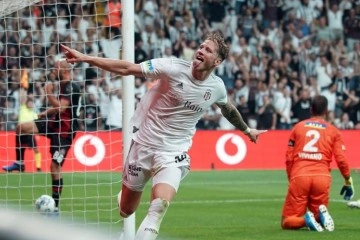 Beşiktaş en golcü oyuncusunu kaybetti