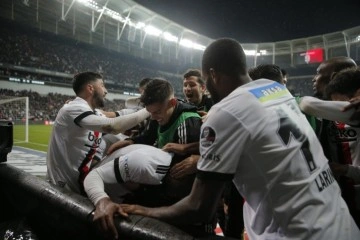 Beşiktaş'tan muhteşem geri dönüş