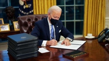 Biden, Sincan'dan ithalatı yasaklayan yasayı onayladı