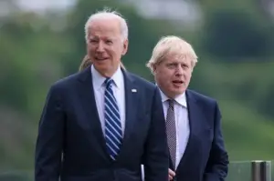 Biden ve Johnson Afganistan’ı görüştü