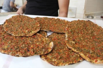 Bodrumdaki bir lahmacunun fiyatına Gaziantep’te 20 lahmacun yeniyor