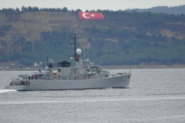 Bulgaristan savaş gemisi Çanakkale Boğazı’ndan geçti