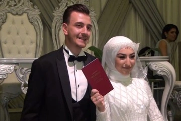 Bursa'da 20 kişinin şahitlik ettiği nikah herkesi şaşırttı