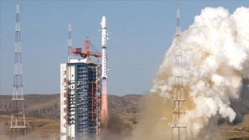 Çin teknoloji test uydularını fırlattı