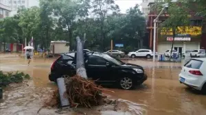 Çin'de sel: 21 ölü, 4 kayıp