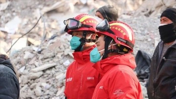 Çin'den gelen arama kurtarma ekipleri, Kahramanmaraş'ta çalışma yürütüyor.