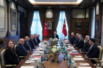 Cumhurbaşkanı Erdoğan, Bakan Bilgin ve Hak-İş heyetini kabul etti