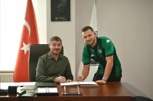 Denizlispor, Brahim Darri’yi renklerine bağladı