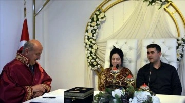 Depremzede genç kızın nikahı Kırıkkale'de kıyıldı