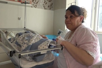 Depremzede kadın, bebeğini Kırıkkale'de dünyaya getirdi