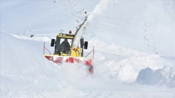 Doğu'da 4 ilde 61 yerleşim birimine ulaşım sağlanamıyor