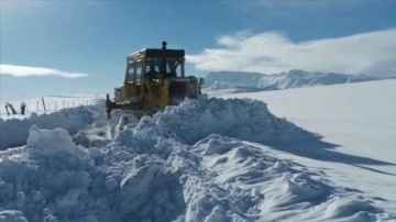 Eruh-Şırnak yolu kar nedeniyle kapandı