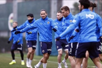 Fenerbahçe, Adana Demirspor maçının taktiğini çalıştı