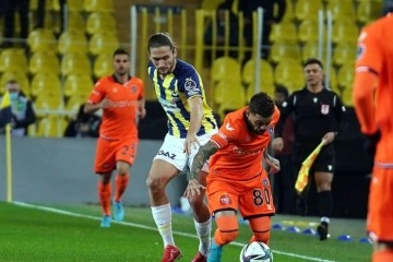 Fenerbahçe - Başakşehir Maçı Canlı Anlatım