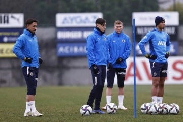 Fenerbahçe’de Adana Demirspor maçı hazırlıkları sürüyor