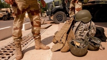 Fransız gazeteci Merchet'den 'ülkesinin Mali'de istenmediğini kabullenemediği' y