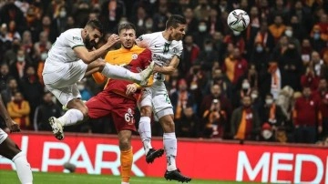 Galatasaray sezonun ikinci yarısına Giresunspor yenilgisiyle başladı