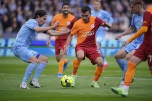 Galatasaray turu İstanbul'a bıraktı