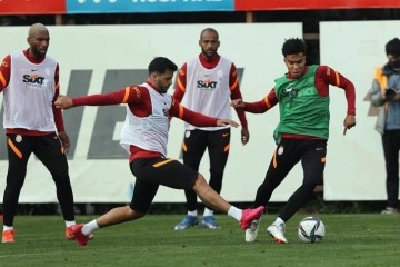 Galatasaray'da derbi mesaisi başladı