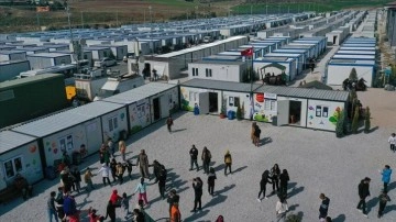 Gaziantep'te 3 bin kişilik konteyner kentte depremzedelerin ihtiyaçları karşılanıyor