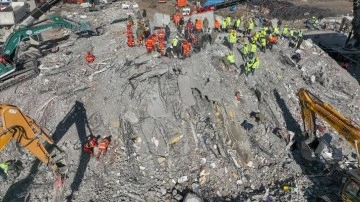 Gaziantep'te depremde yıkılan 25 binaya ilişkin 5 şüpheli tutuklandı