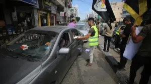 Gazzeliler, Filistinli 6 tutuklunun İsrail hapishanesinden kaçışını tatlı dağıtarak kutladı