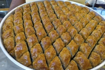 Gündemden düşmeyen baklava diyet listelerinde yer almıyor