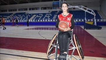 Hakkarili sporcunun Tekerlekli Sandalye Basketbol Kadın Milli Takımı'na seçilme gururu