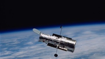 Hubble Uzay Teleskobu iki galaksinin etkileşimini görüntüledi