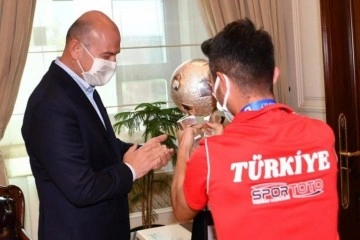 İçişleri Bakanı Soylu, Avrupa Şampiyonu Ampute Futbol Milli takımını kabul etti