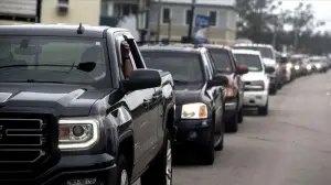 İda Kasırgası’nın ardından Louisiana’da gıda ve benzin kuyrukları oluştu