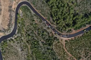 Isparta’da 2 köyü ilçeye bağlayan yol sıcak asfalta kavuşuyor