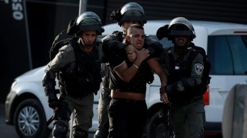 İsrail askerleri Batı Şeria'daki 'Arafat'ı anma' yürüyüşlerine müdahale etti: 14