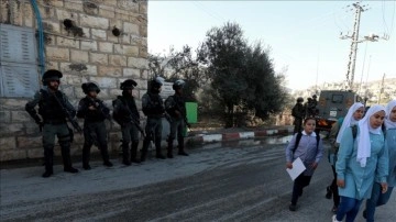 İsrail askerlerinden Batı Şeria'daki Birzeit Üniversitesine baskın