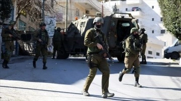 İsrail güçleri, Batı Şeria'da Yahudi yerleşim birimi protestosunda 10 kişiyi yaraladı