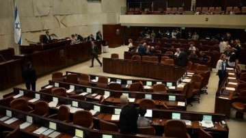 İsrail parlamentosu, sivil hapishanelerde askerlerin görev yapmasına izin veren yasayı onayladı