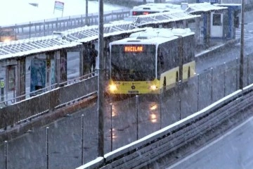 İstanbul'da kar yağışı yeniden etkili olmaya başladı