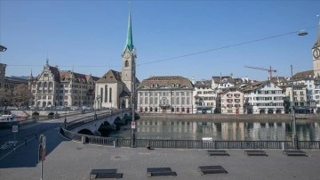 İsviçre'de Kovid-19 vakaları artıyor