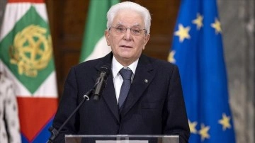 İtalya'da yeniden cumhurbaşkanı seçilen Mattarella yemin ederek görevine başladı