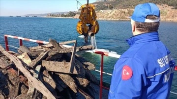 İzmit Körfezi'nin hayalet ağlardan temizlenmesi için çalışma başlatıldı