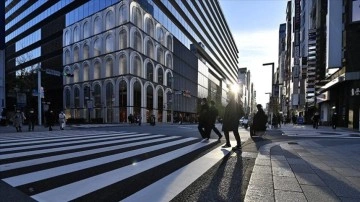 Japonya Kovid-19'a karşı ülkeye giriş sınırlamasının süresini uzatıyor